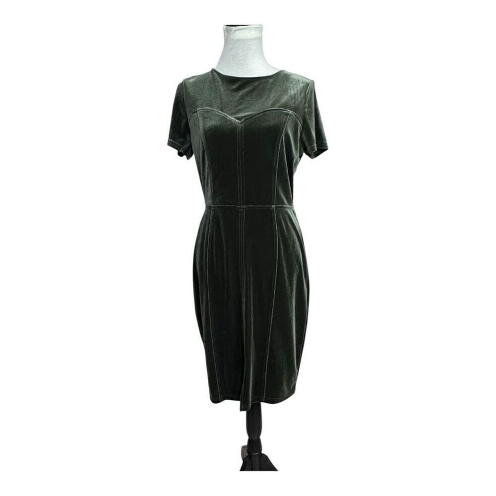 Paper dolls London green velvet dress size 8‎